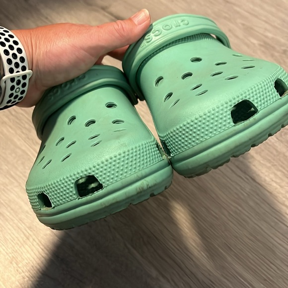 Teal Crocs Size 9 Mens - Picture 5 of 7